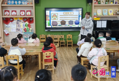 对小伴侣们进行校园平安、户外勾当平安、交通